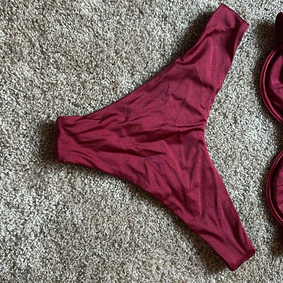 Bikini Clam Shell Set - Picture 6 of 6